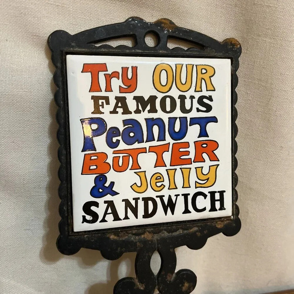 1970's Taiwan Wall Tile Trivet Cast Iron "Try Our Famous Peanut‎ Butter Jelly” - Picture 3 of 7